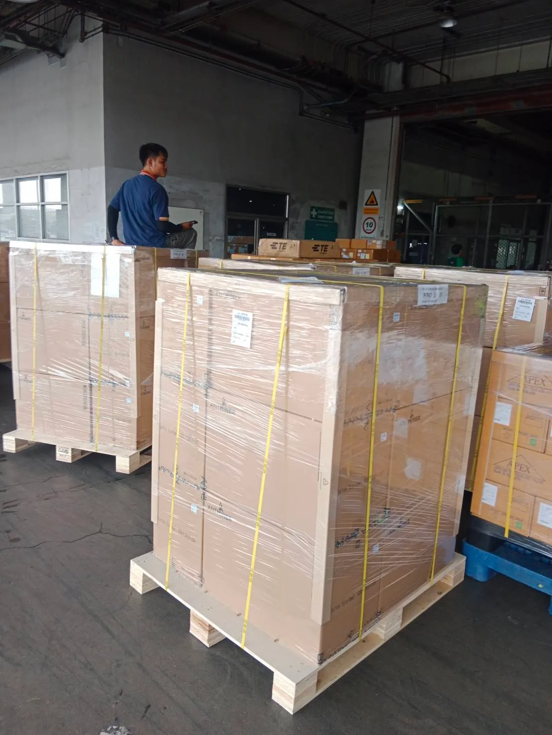 ผลงานการขนส่งสินค้าทางอากาศ Freight Rangers 01